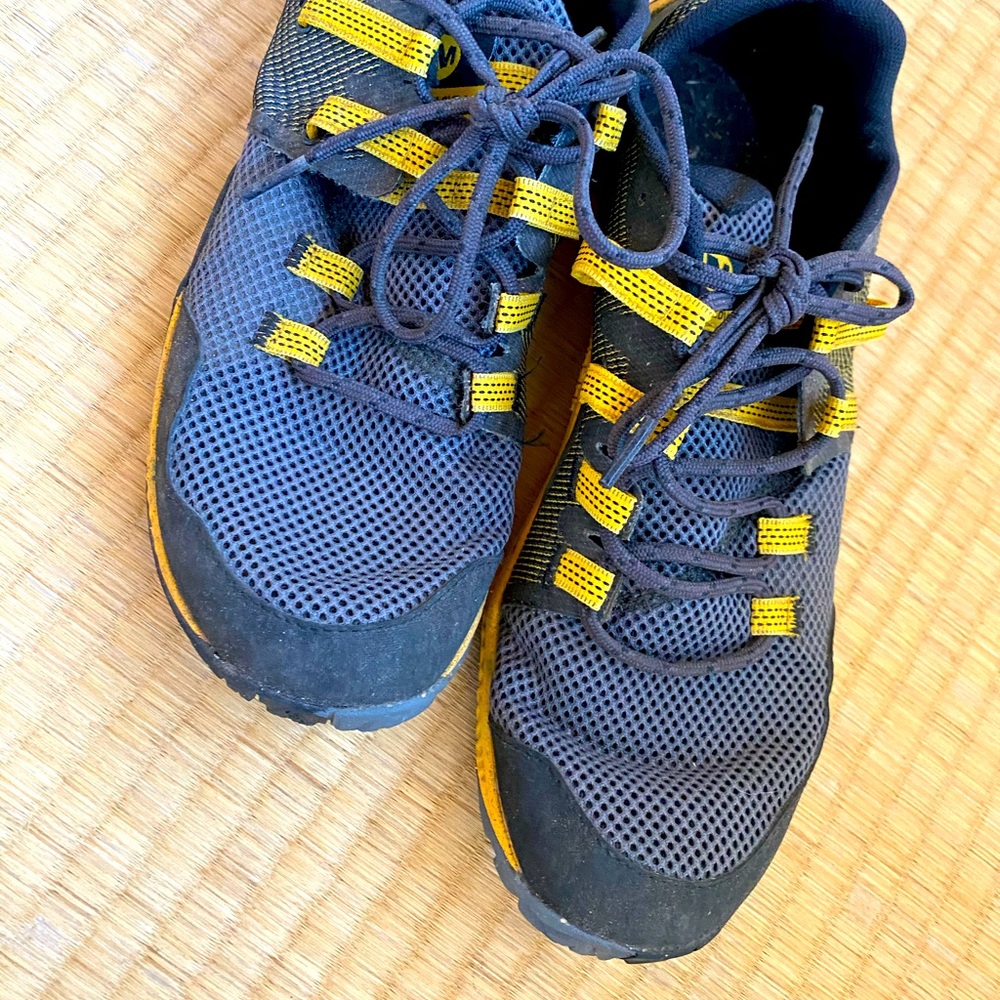 Merrell sneakers size 9